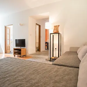 Appartamento Flh Castelo Cozy Flat, Lisbona